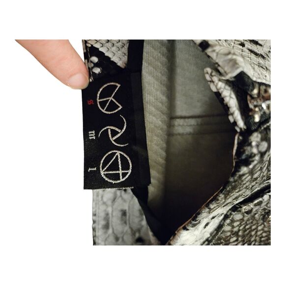 Fortyfour Small Snake Print Pants - Picture 4 of 8